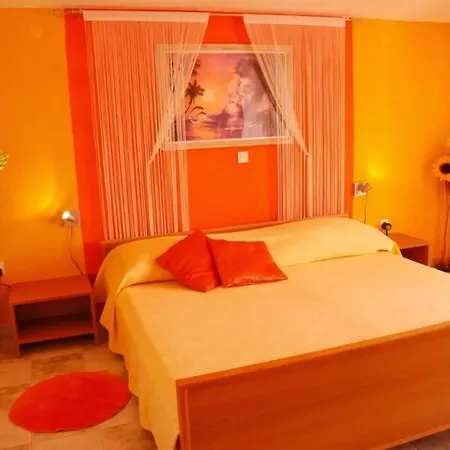 Apartament Mediteran, Kleine Mit Balkon Trogir