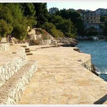 Apartament Mediteran, Kleine Mit Balkon *